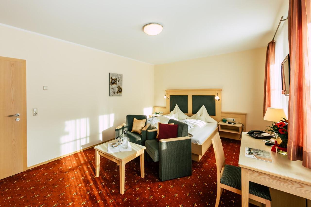 Wellness- Und Wohlfuehlhotel Waldeck Боденмайс Экстерьер фото